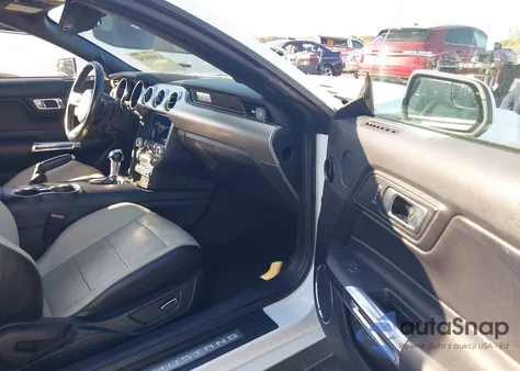 2018 Ford Mustang Ecoboost Premium из США, поврежденный, VIN 1FATP8UH1J5143072